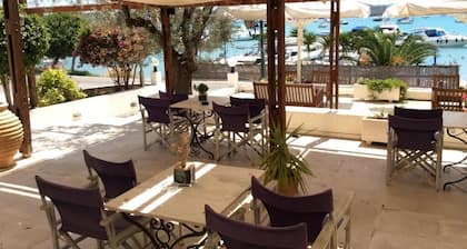 HOTEL ROZOS
