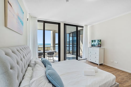 The Oceanfront Cairns