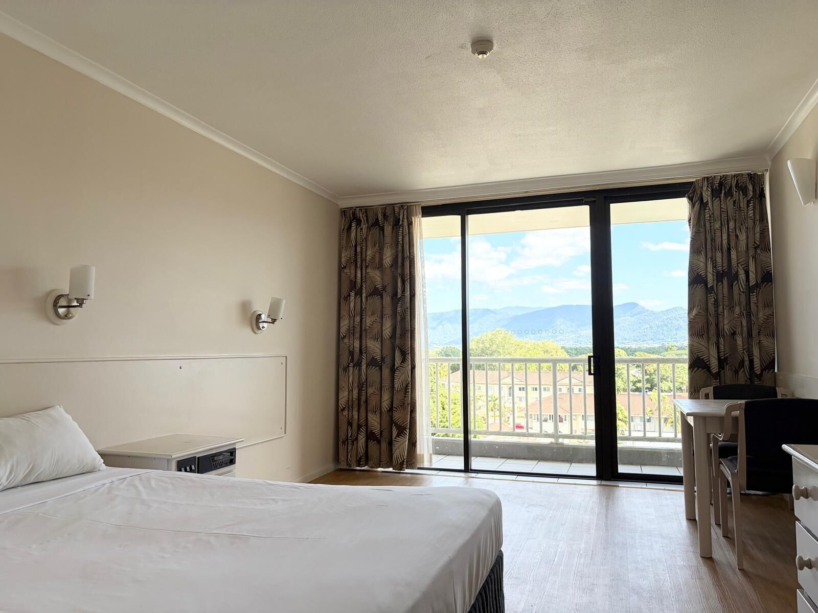 Double Room, Mountain View | Desk, iron/ironing board, free WiFi, bed sheets