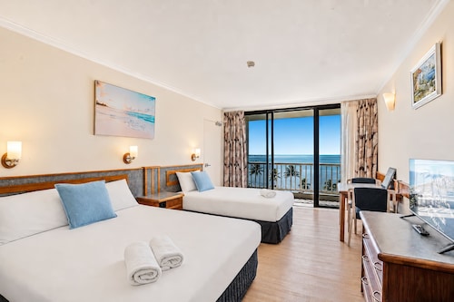 The Oceanfront Cairns