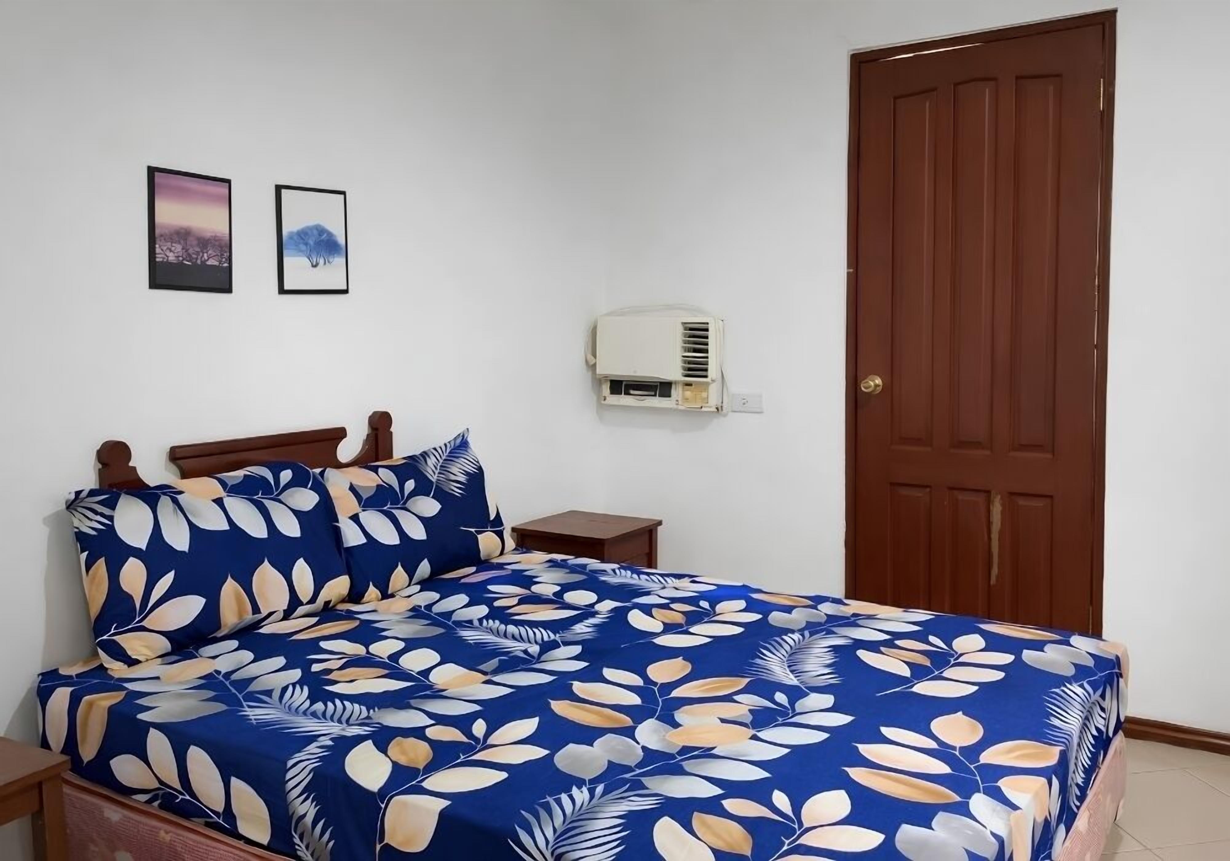 Double Room | Desk, free WiFi, bed sheets