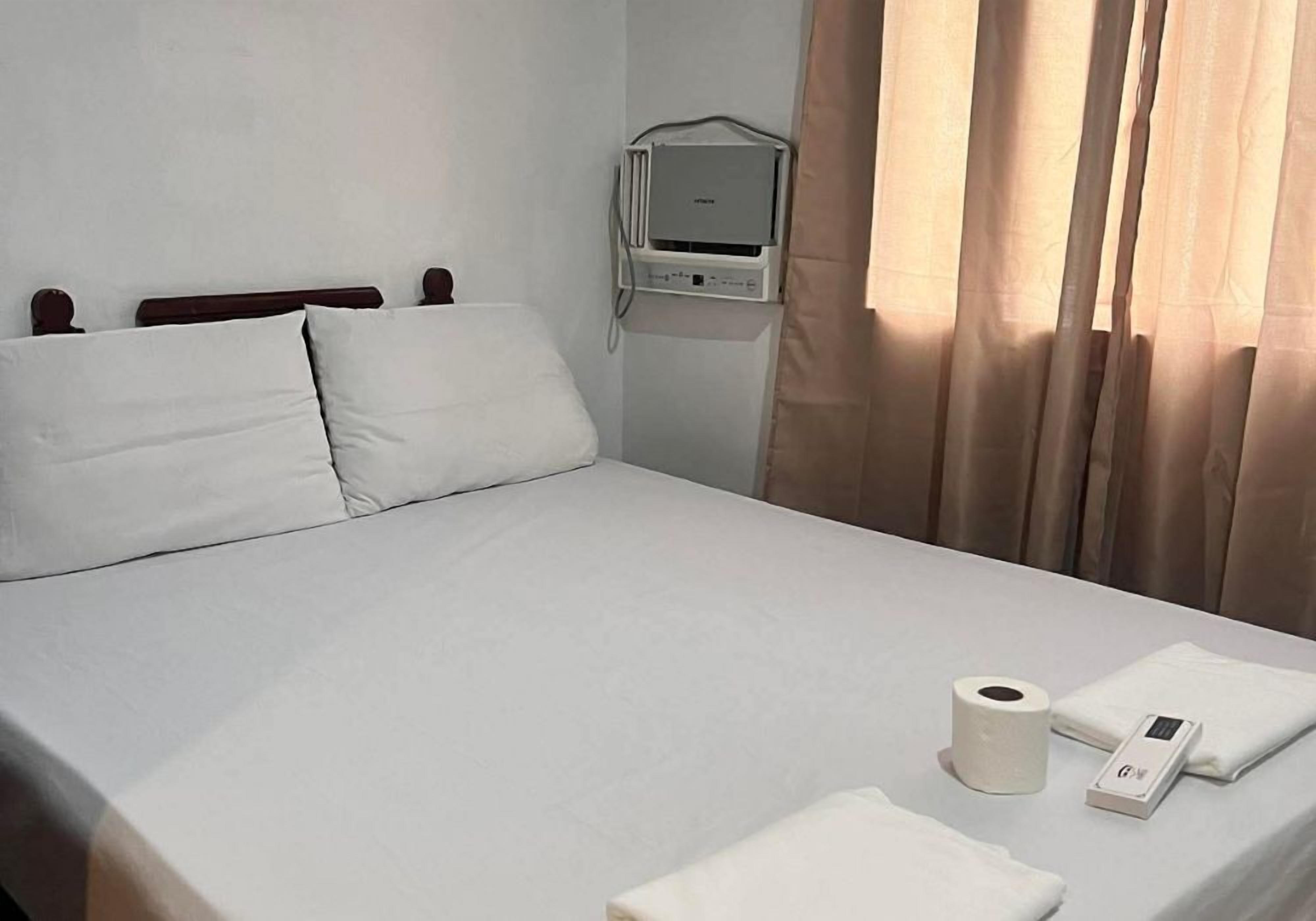 Double or Twin Room, Air conditioning | Desk, free WiFi, bed sheets