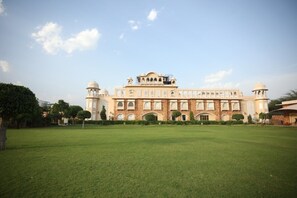 Exterior - Ananth Aravali Resort & Amusement Park (Jamwa Ramgarh)