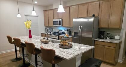 Tranquil 3-bedroom house with AC in charming Fulshear