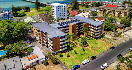 Drift on Amaroo - Calm Coastal Stay near Wallis Lake - Tuncurry