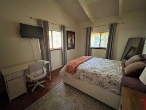 Ferros/tábuas de passar roupa, Wi-Fi, roupa de cama