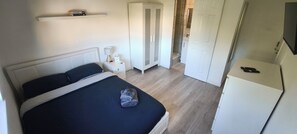 Room, 1 Bedroom - Room-ensuite Room Near City Centre & Riv (Chelmsford)