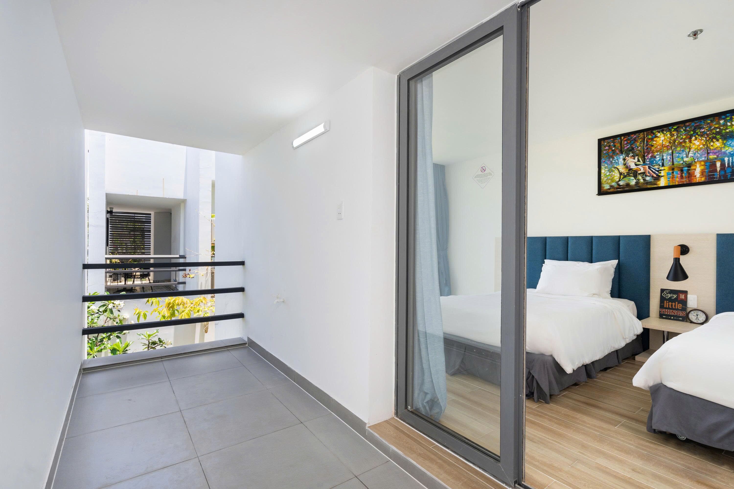 Villa, 3 camere da letto, patio, vista cortile | Una scrivania, ferro/asse da stiro, Wi-Fi gratuito