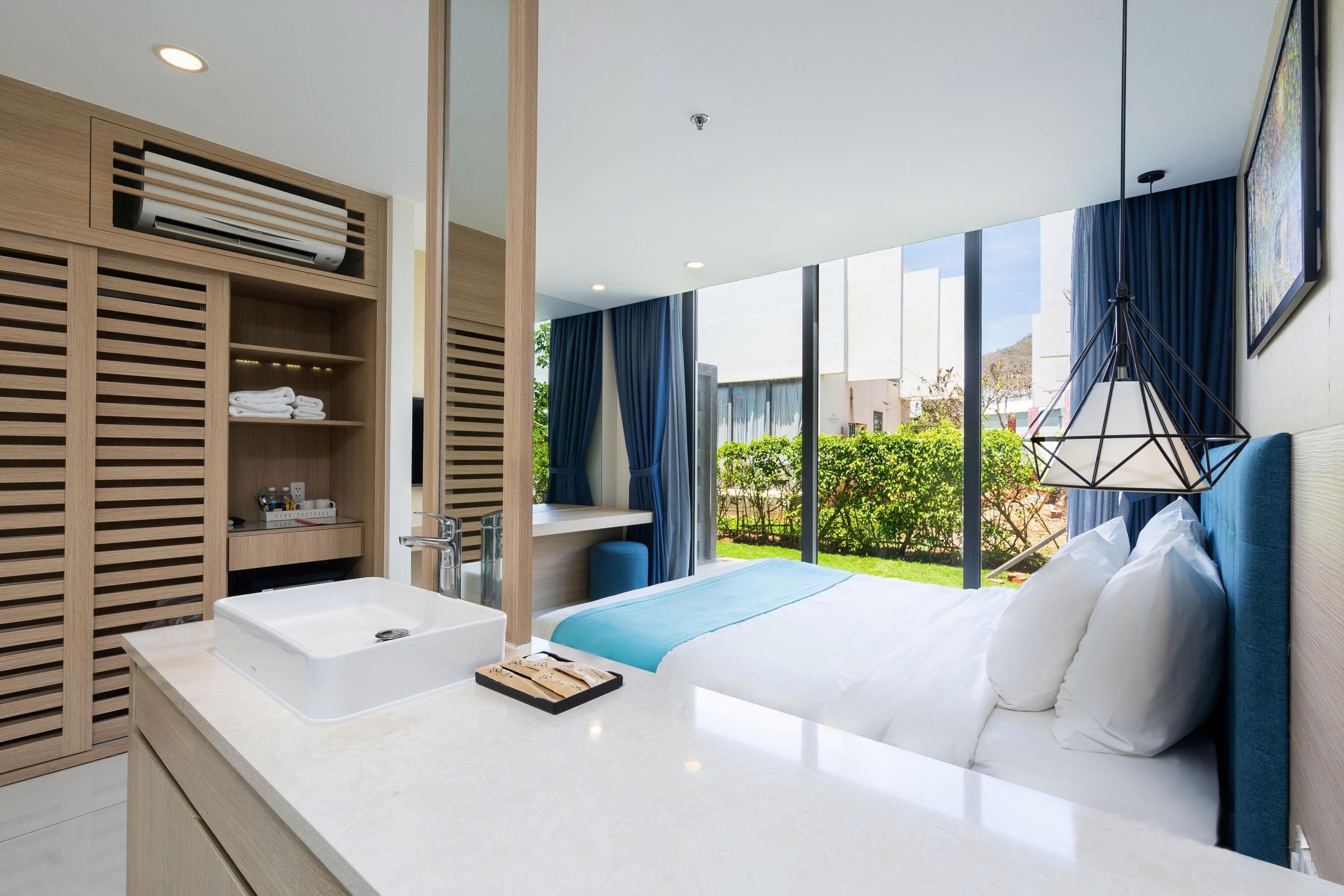 Villa, 3 Bedrooms, Patio, Courtyard View