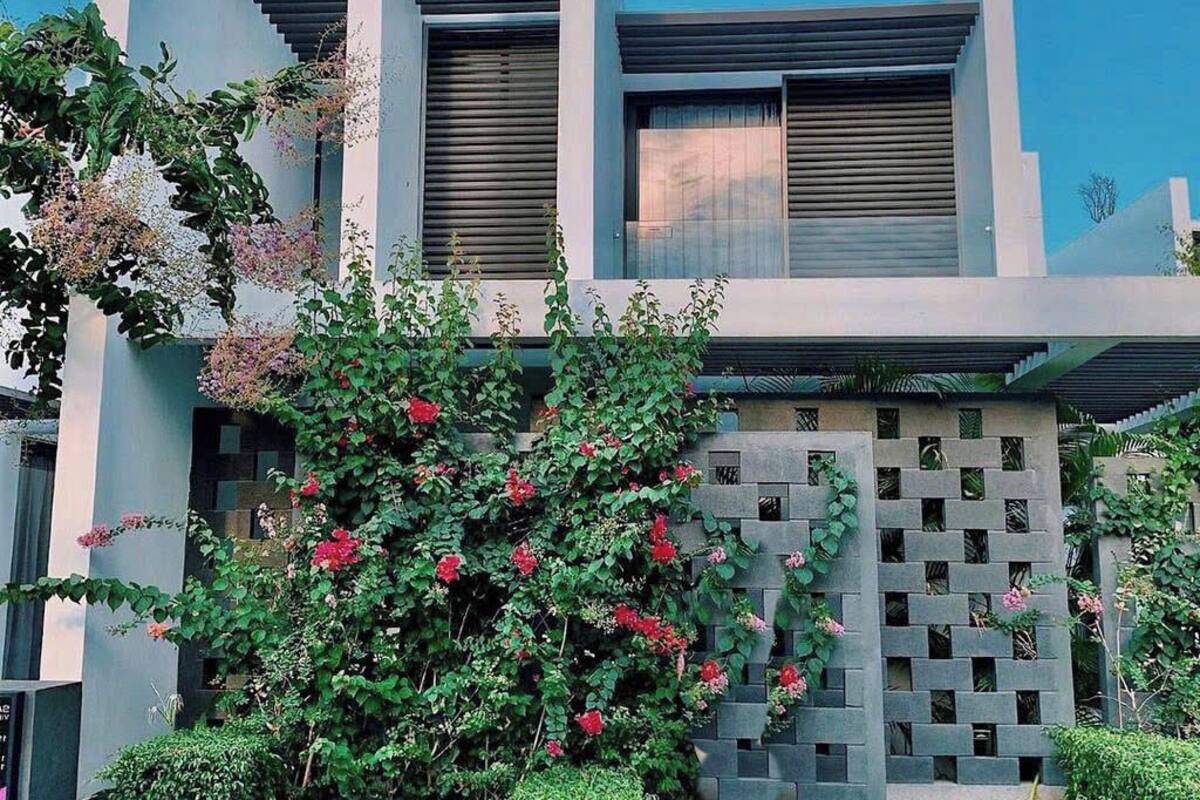 Villa, 3 Bedrooms, Patio, Courtyard View | Iron/ironing board, WiFi (free), bed sheets