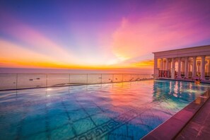 Piscina externa