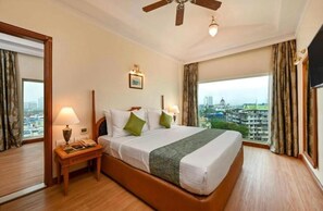 Desk, free WiFi - Hotel Diamond Inn By Hint Hotels Pvt Ltd (New Delhi)