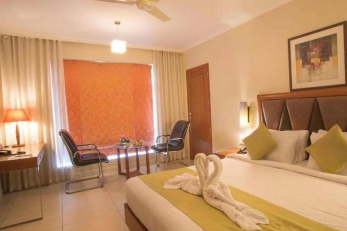 Deluxe Double or Twin Room, City View