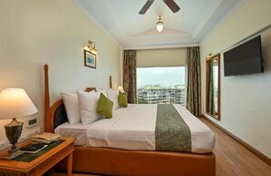 Deluxe Double or Twin Room, City View - Hotel Diamond Inn By Hint Hotels Pvt Ltd (New Delhi)