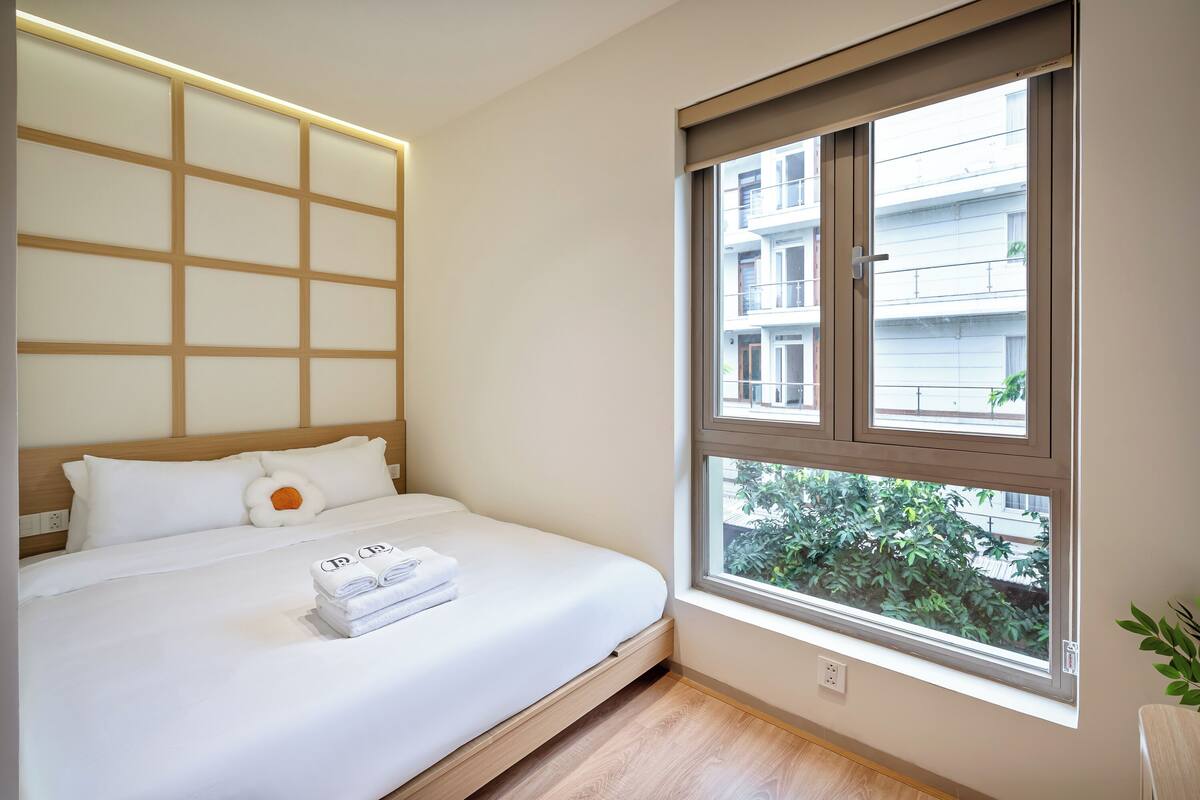 Double Room | Premium bedding, free WiFi, bed sheets