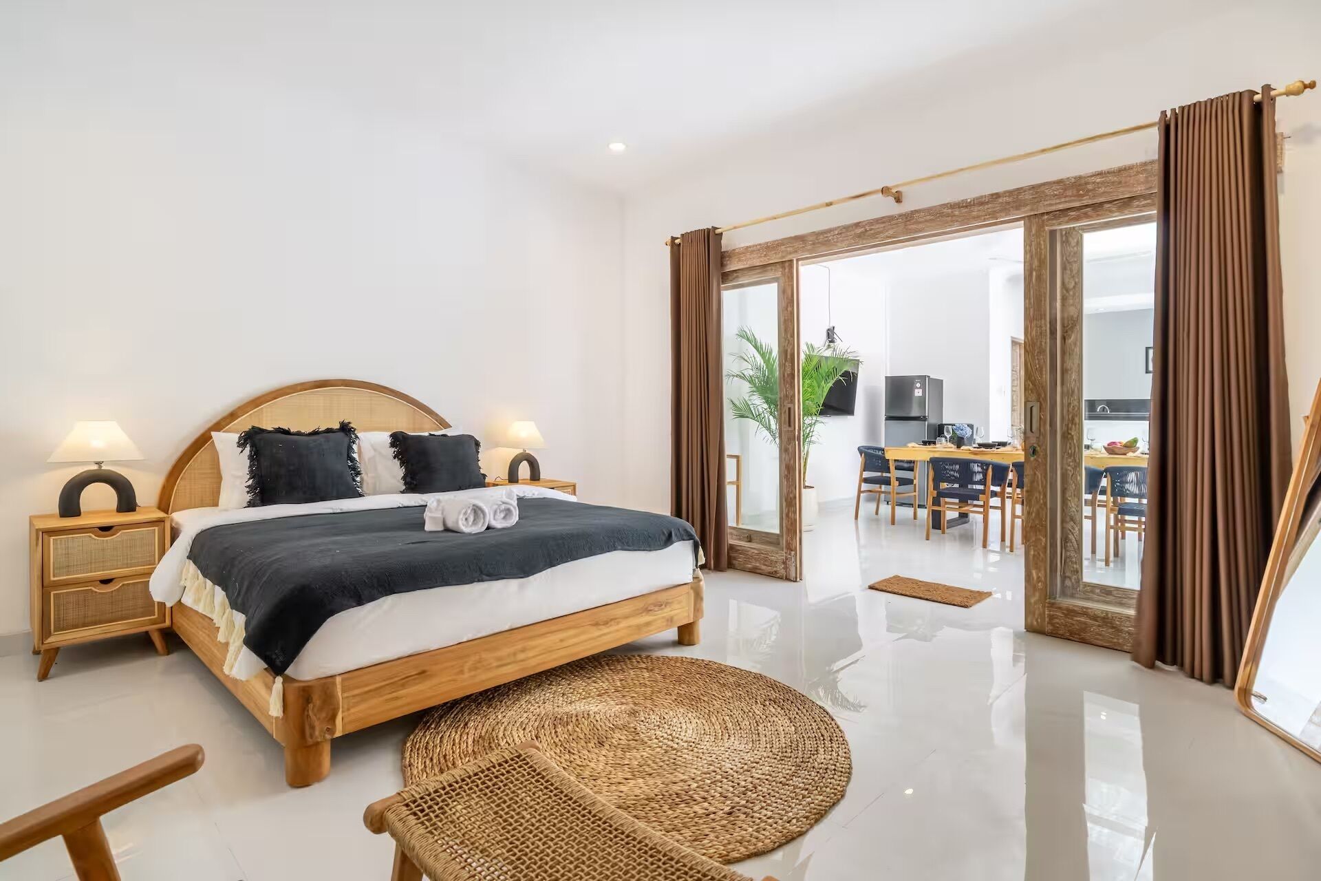 Villa superior, 4 habitaciones, piscina privada | Sábanas de algodón egipcio, ropa de cama de alta calidad, caja fuerte