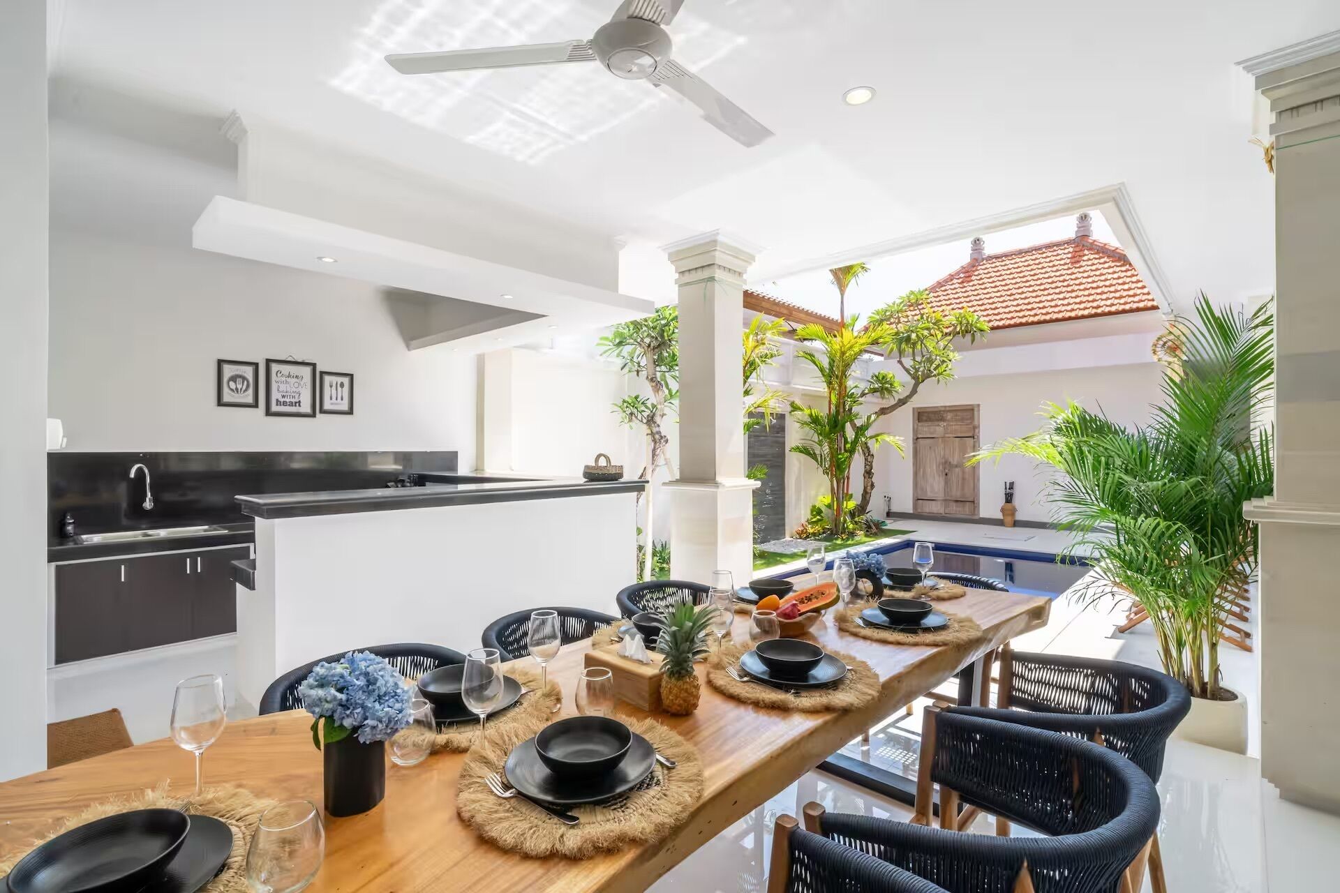 Superior-Villa, 4 Schlafzimmer, eigener Pool | Speisen