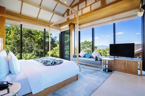 Superior Suite, Mountain View | Down comforters, free minibar, in-room safe, desk - Clouds Villa (Dali)