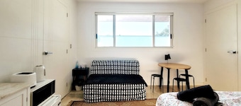 Tranquil Studio Flat Bella Vista