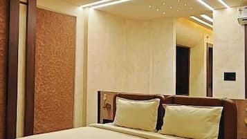 Luxury Suite, City View | Individually furnished, desk, laptop workspace, free WiFi