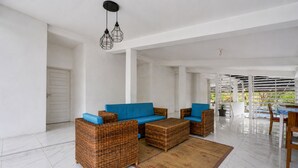 Unclassified image, 4 of 35, button - Hotel O near Rahmat International Wildli (Banda Aceh)