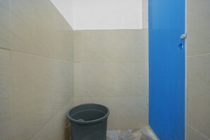 Doppia Standard | Bagno | Doccia, asciugamani