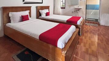 Habitación estándar con 2 camas individuales | Wifi gratis y ropa de cama