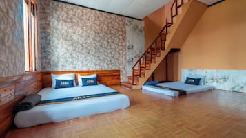 Kamar Eksekutif | Meja kerja dan seprai linen