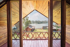 Deluxe Room | Lake view - TB Villa Resort By ARBA (Pangalengan)