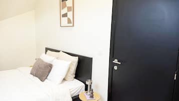 1 bedroom, iron/ironing board, free WiFi