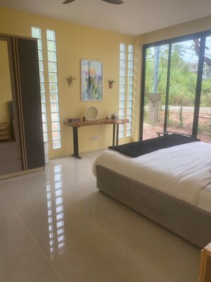 Internet, bed sheets - Romantic Tropical Villa Retreat in Maret, Thailand (Maret)