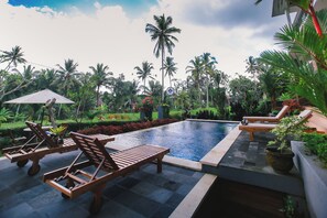 Udendørs pool