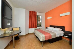 Room - 1 Queen Bed | ADA/RI Shower/Non-Smoking (Plano)