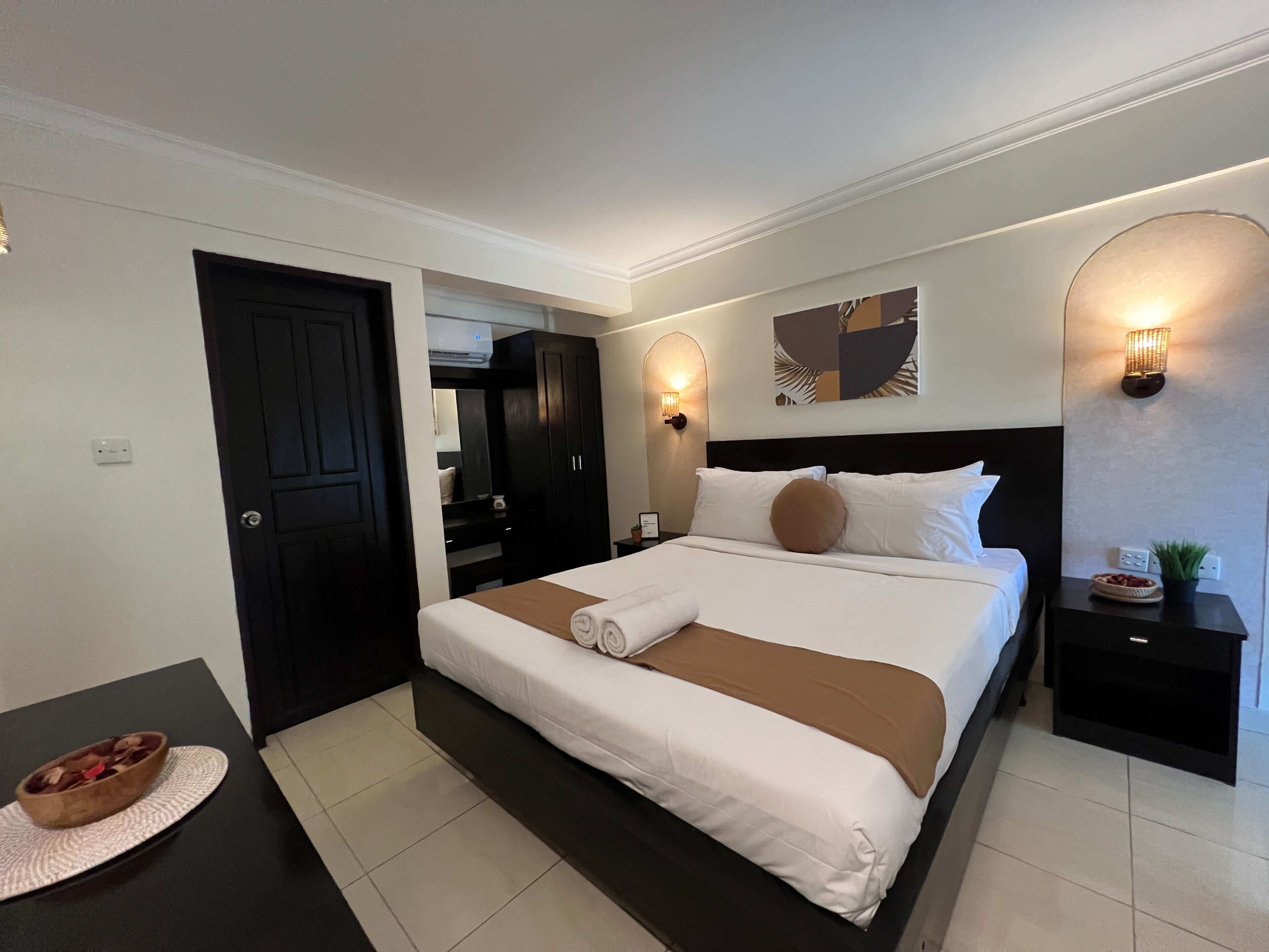 Suite | Free WiFi