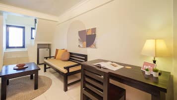 Suite | Interior