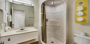 Douche, serviettes fournies