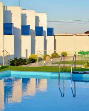 Outdoor pool - Weekend Family Hotel (Karolino-Bugaz)