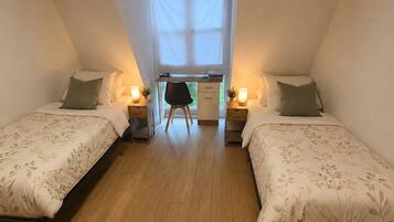 2 bedrooms, Internet
