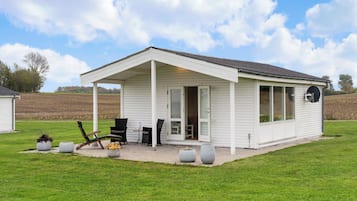 Panoramic Cottage with Covered Terrace -12J | Exterior