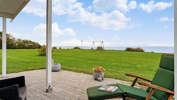 Panoramic Cottage with Covered Terrace -12J | Terrace/patio