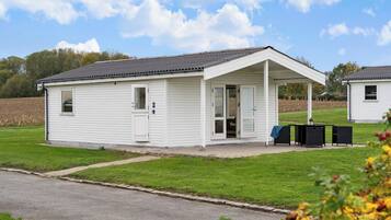 Cosy Cottage with Full Kitchen - 12 H | Exterior