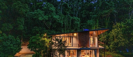 Superior Villa, River View | Exterior