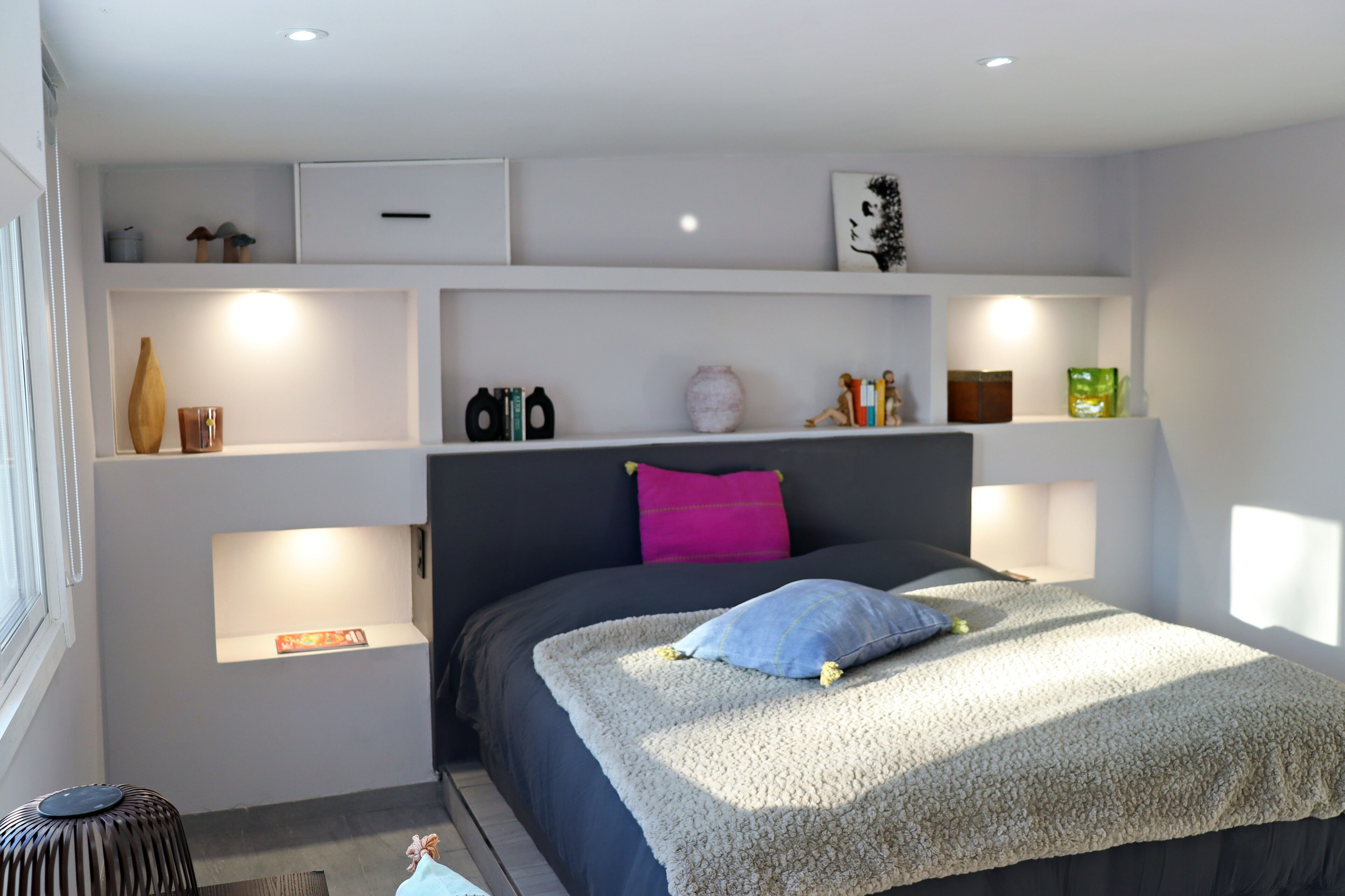 1 slaapkamer, een strijkplank/strijkijzer, beddengoed