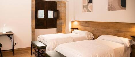 Double Room, Multiple Beds | In-room safe, free WiFi, bed sheets