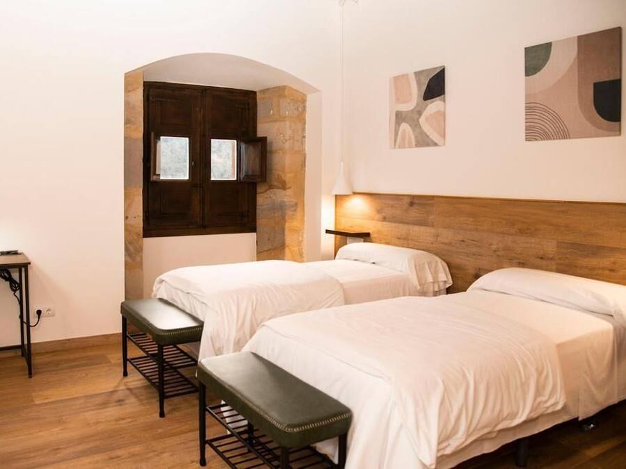 Coffres-forts dans les chambres, Wi-Fi gratuit, draps fournis
