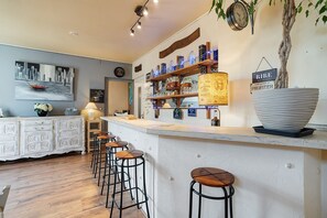 Bar (a l'allotjament)