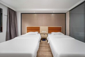Family Triple Room, Patio | Spa - Guangzhou Meihua Hotel (Guangzhou)