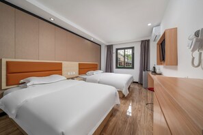Classic Double or Twin Room, Patio - Guangzhou Meihua Hotel (Guangzhou)