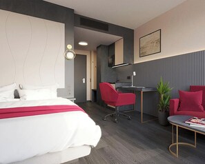Minibar, in-room safe, desk, laptop workspace - PLAZA Residence Mannheim (Mannheim)