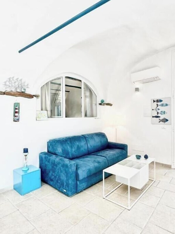 Living area - Vrbo Property (Finale Ligure)